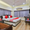 Отель OYO 17117 Hotel Rainbow, фото 16