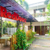 Отель RedDoorz Plus Near One Bell Park Avenue, фото 1