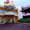 Отель OYO Living 1332 Almonsari Residence, фото 20