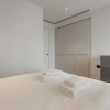Отель Incredible 1 Bedroom Penthouse with Balcony in Battersea, фото 6