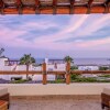 Отель Expansive Views of Famous Cabo Arch: Villa Sirena, фото 20