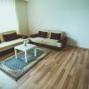 Отель Spacious 2 Bedroom For Up To 5 With Mountain View Free Wifi, фото 2