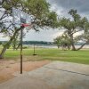 Отель Modern Farmhouse w/ Large Deck, Lake Travis Views!, фото 16
