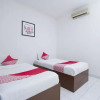 Отель Dewi Sri by OYO Rooms, фото 3