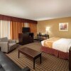 Отель Quality Inn & Suites Downtown, фото 47