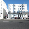 Отель Direct Sea Views, Seafront Location & Free Parking, фото 1