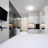Отель Nice And Comfy Studio At Supermall Mansion Apartment, фото 2