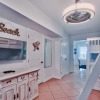 Отель Waterside Dreams Beachfront Newly Remodeled, фото 4