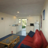 Отель Waihi Beach Lodge, фото 9