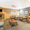 Отель Ramada by Wyndham Spirit Lake/Okoboji, фото 2