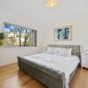 Отель HomeHotel - Luxury Close to Train Station, фото 5
