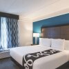 Отель La Quinta Inn & Suites by Wyndham Orlando UCF, фото 33