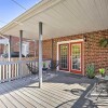 Отель Chic Townhome w/ Deck: 6 Mi to Dtwn Baltimore, фото 16