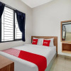 Отель OYO 90688 Marta Residence, фото 19