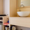 Отель Classic Modern Studio Room (No Kitchen) at My Tower Apartment, фото 4