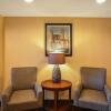 Отель Comfort Suites DFW Airport, фото 36