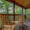 Отель A Cozy Mountain Hideaway - 1 Bedrooms, 1 Baths, Sleeps 4 1 Cabin by Redawning, фото 3