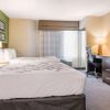 Отель Sleep Inn & Suites, фото 4