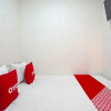 Отель Oyo 91727 Luxury Homestay Sidoarjo, фото 19