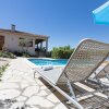 Отель Cosy Villa In Felines Minervois With Swimming Pool, фото 2
