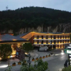 Отель Spring Posh Roadsun International Hotel & Resort, фото 1