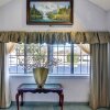 Отель Econo Lodge & Suites в Льюисвилле