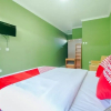 Отель OYO 1014 Bettah Coba 2 Sukabumi, фото 21