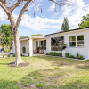 Отель Pet-friendly Home ~ 6 Mi to Jensen Beach Park!, фото 1