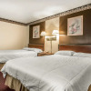 Отель Econo Lodge Breezewood, фото 3