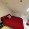 Отель Incredible 5BD House on Private Road - Tulse Hill, фото 2