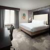 Отель DoubleTree by Hilton Hotel Chattanooga Downtown, фото 4
