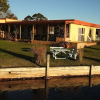 Отель Lake Edge Holiday Units, фото 24