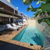 Отель S Estancia Suites, фото 1