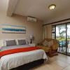 Отель My Den Beach Front Bed & Breakfast & Self Catering, фото 6