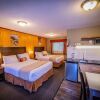 Отель Alpine Inn & Suites, фото 6