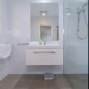Отель Renovated 3 Bedroom Home In Petrie Terrace, фото 12