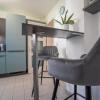 Отель dreamcation - Ehemalige Pfarrer- & Souterrain Wohnung, 3D-Tour, Terrasse, Garten, BBQ, фото 3