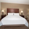 Отель Holiday Inn Express Hotel & Suites Lander, an IHG Hotel, фото 30