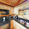 Отель Black Bear Falls Cabin 2 Bedrooms 2 Bathrooms Cabin, фото 4