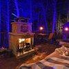 Отель Electric Forest Cabin And Teepee! Lights & Laser Show! Private Hot Tub! Unique Stay!, фото 6