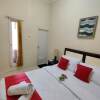 Отель Bakom Inn Syariah Ciawi - Bogor, Standard Double Room 2, фото 10