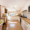 Отель Fabulously British 3 Bed House near Battersea Park, фото 5