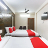 Отель Oyo 61379 Golden Cafe Boarding  Lodging, фото 7