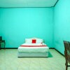 Отель Penginapan Cemara Indah by RedDoorz, фото 7