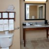 Отель Hampton Inn & Suites Lynchburg, фото 9