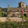 Отель Stunning Cotswold Cottage in Snowshill Broughwood, фото 1