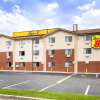 Отель Super 8 by Wyndham Chester/Richmond Area, фото 1