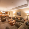 Отель Spacious 2 Bedroom Unit In Mountaineer Square Condo - No Cleaning Fee! by RedAwning, фото 16