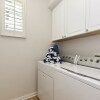 Отель Luxurious 2 Story Townhome - Newly Remodeled! 3 Bedroom Condo by RedAwning, фото 10