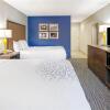 Отель La Quinta Inn & Suites by Wyndham Brownsville North, фото 26